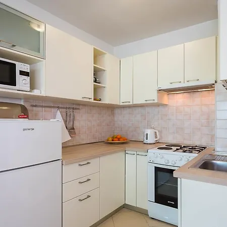 Apartment Maris *